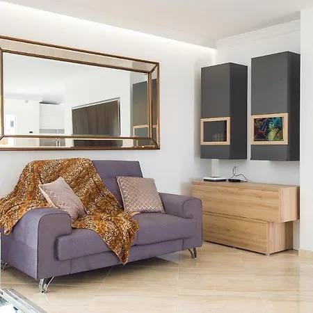 Puerto Del Carmen Sleeps 6 Pool Air Con Wifi Vila